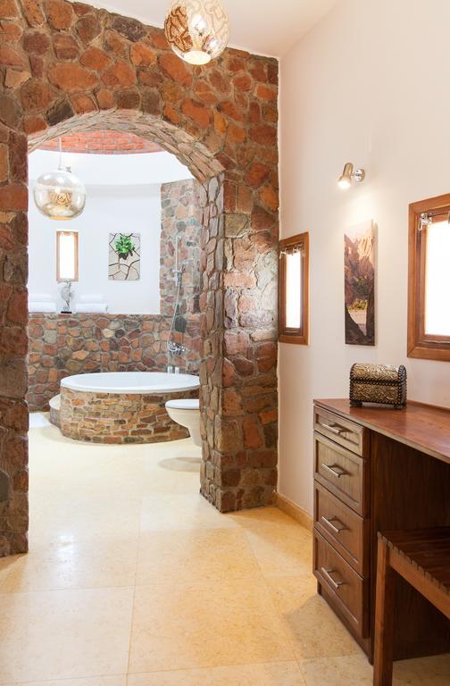 Red Rock Apartments دهب الغرفة الصورة