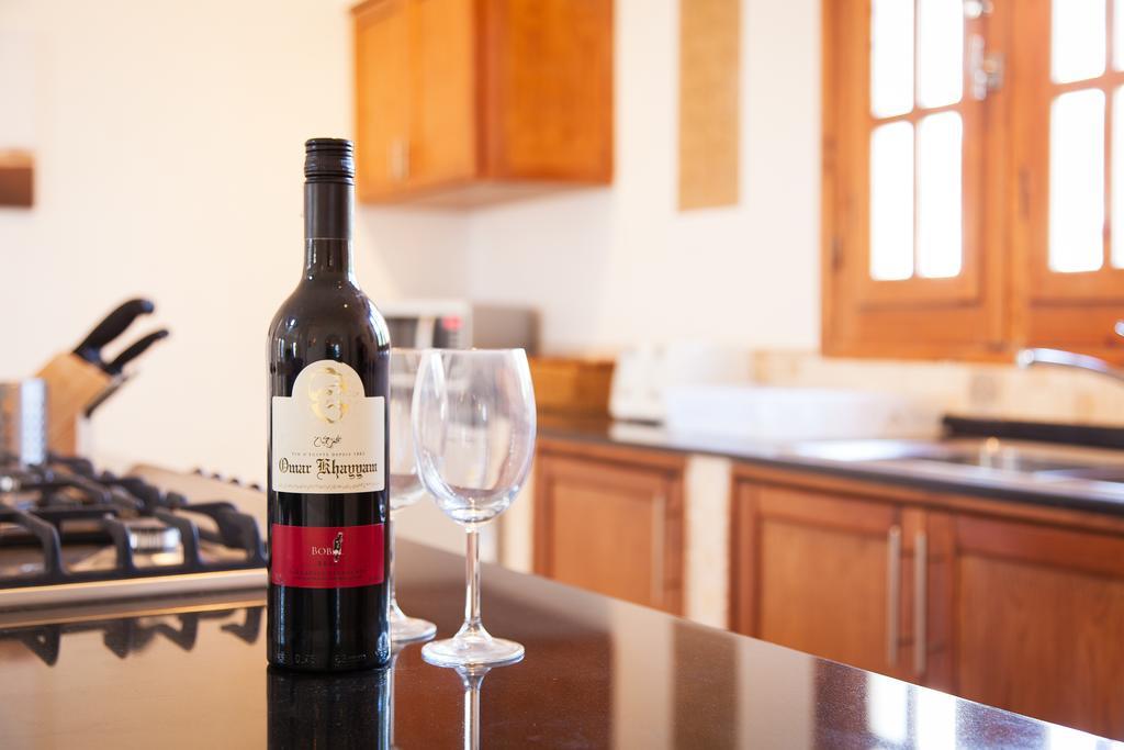 Red Rock Apartments دهب الغرفة الصورة