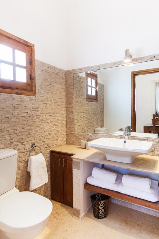 Red Rock Apartments دهب الغرفة الصورة